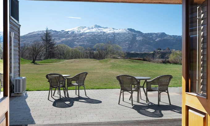 Lower Shotover House | Manata Lodge