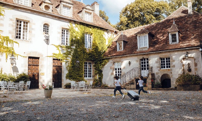 Pouligny-Notre-Dame Other | Manoir des Dryades (alone) - 16 people