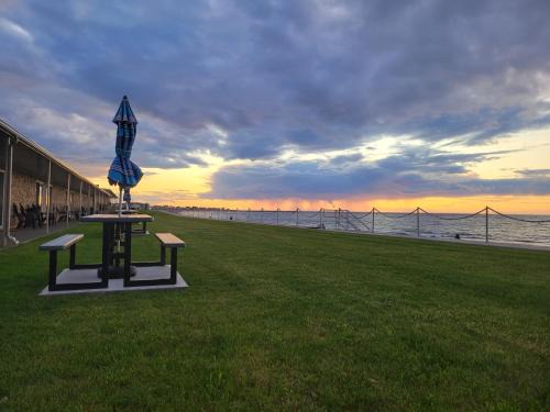 Sainte-Anne-des-Monts Hotel | Manoir sur Mer