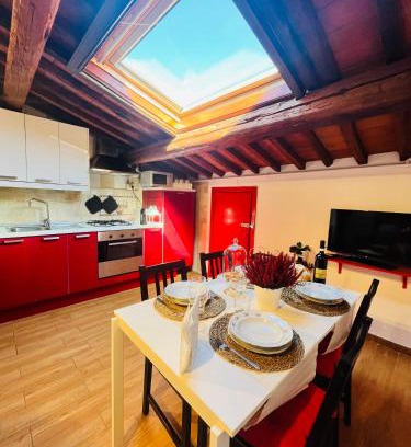 Pisa Apartment | Mansarda nel Cuore di Pisa