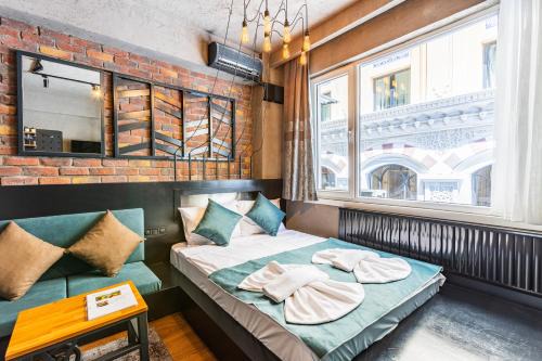 Emin Sinan Hotel | Mansion Gorki