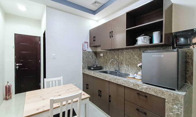 Mabini House | Manzil Anilao Cosy 1 Bedroom Apt U7