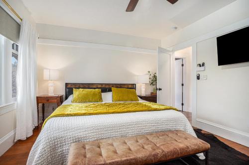 Upper Telegraph House | Maple Family Suite