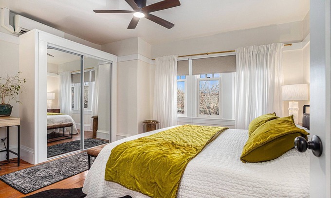 Upper Telegraph Apartment | Maple Family Suite