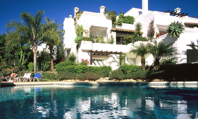 Golden Mile Apartment | Marbella Luxury apartment 110m2, 300 meters from beach in Tropical Gardens