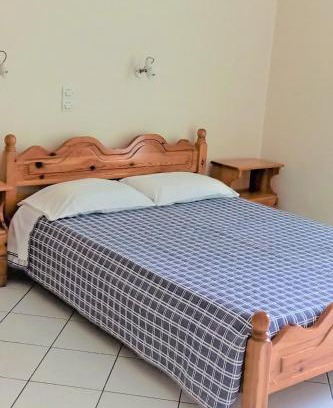 Lefkada Town Apartment | Marias apartment with balcony in Lefkada town