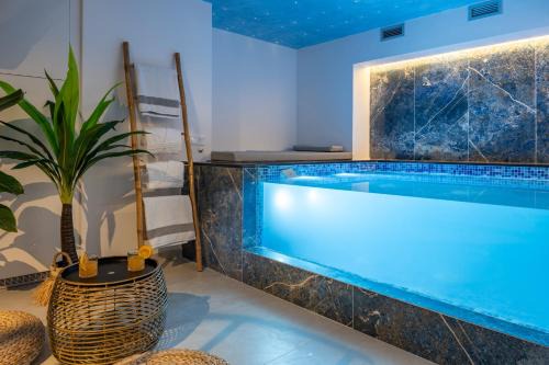 Kalamata Apartment | Marilouiz