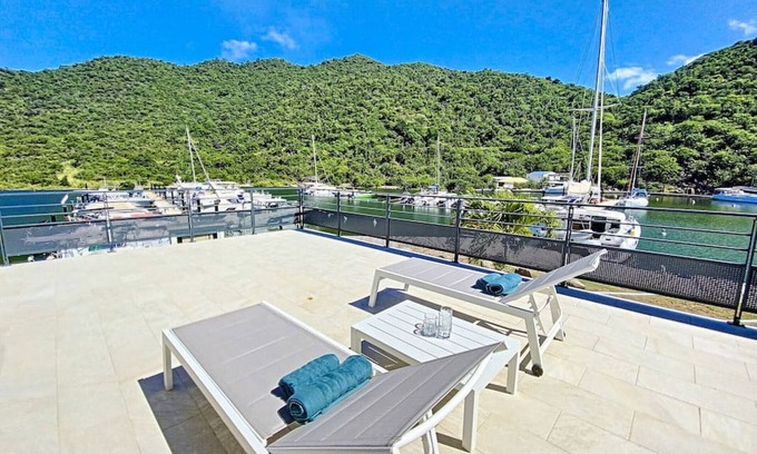 Anse Marcel Condo | Marina Beach 1, between Anse Marcel marina and beach