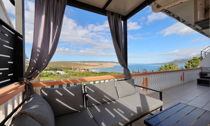 Rovanjska Apartment | Marina, No 2 Apartment with sea view, balcony and terrace - Marina, No. 2