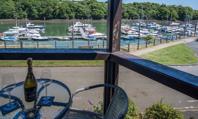 Neyland Apartment | Marina View - 1 Bedroom Apartment - Neyland Marina