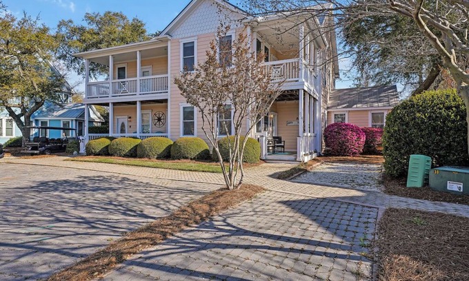 Southport House | Marina View Townhome