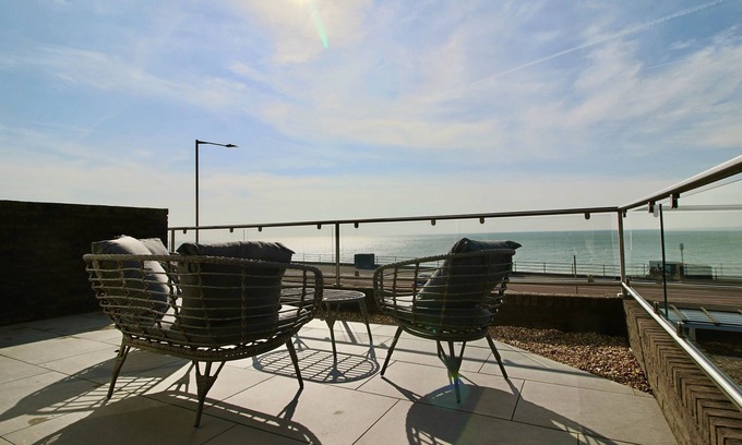 Seaford Apartment | Marine View Apartment