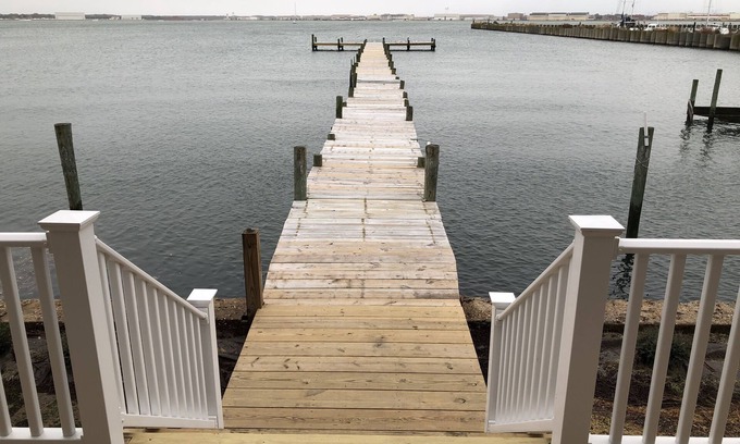 Willoughby Spit Cottage | Mariners Cove 4 Bedroom Cottage by RedAwning