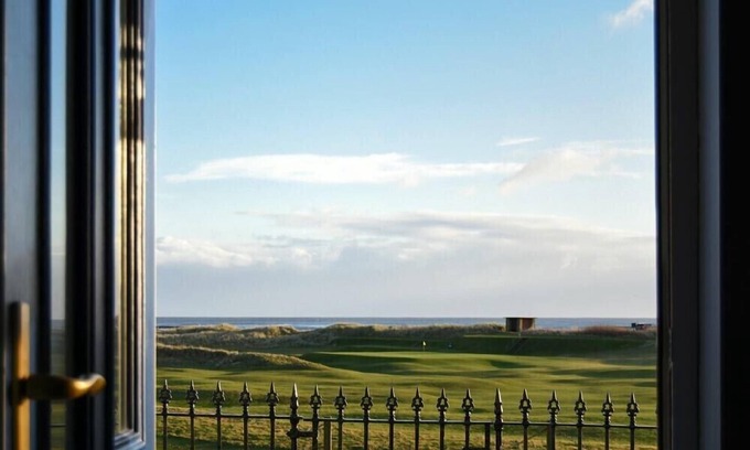 Alnmouth Cottage | MARINERS HOUSE, pet friendly, country holiday cottage in Alnmouth