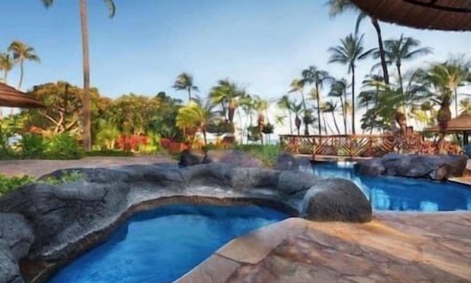 Lahaina Resort | Marriott's Maui Ocean Club Resort & Spa, Hot Tub!
