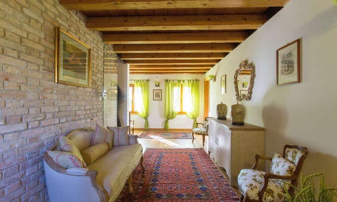 Spresiano House | Marron Room