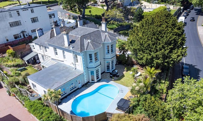 Torquay Villa | Marstan Villa, A Luxury 7 Bed Victorian Villa 300 Yards From Meadfoot Beach