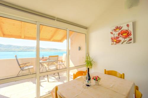 Zubovici Apartment | Marva stylish Mediterranean accomodation with beautiful view