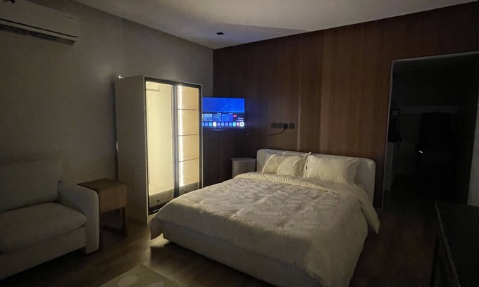 Riyadh Apartment | Marvelous studio with AC in Riyadh