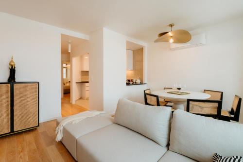 Santo Condestavel Apartment | Mary Pink - NO 3C - Sublime Two-Bedroom Apartment