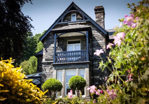 Betws-Y-Coed House | Mary's Court Guest House - Mairlys