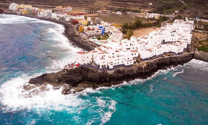 Moya House | Mary's Home