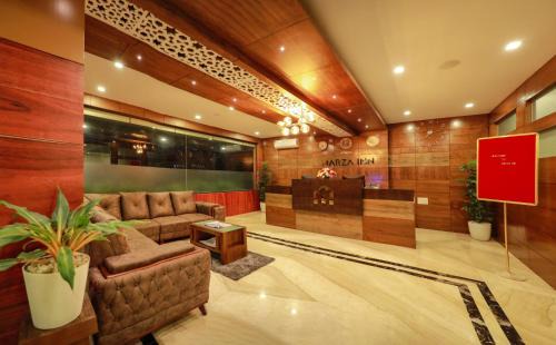 Kalpetta Hotel | MARZA INN