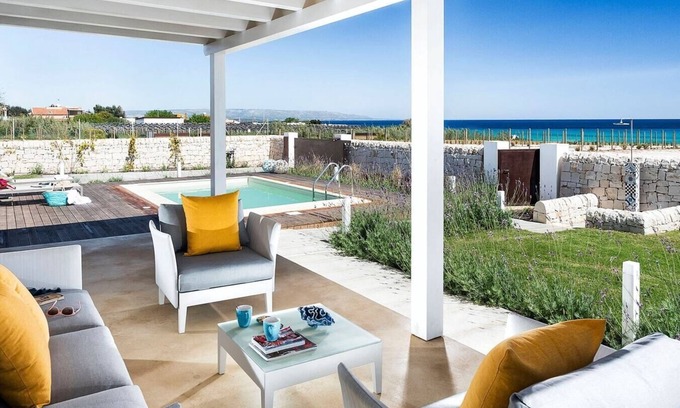 Reitani Villa | Marza Residence Grigia - Seafront villa with pool