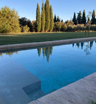 Saint-Quentin-la-Poterie Bed & Breakfast | Mas du Valorgues