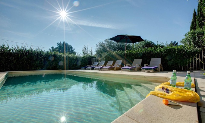 Caromb Villa | Mas St Siffrein - Three Bedroom Villa, Sleeps 6