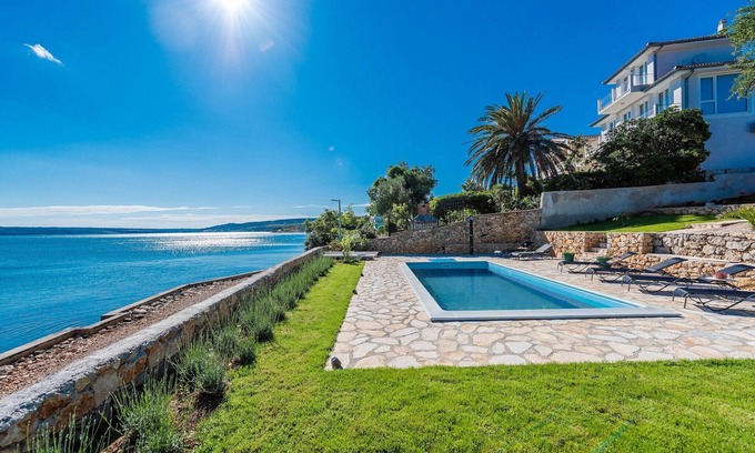 Maslenica Villa | Maslenica Pool Villa with Charm