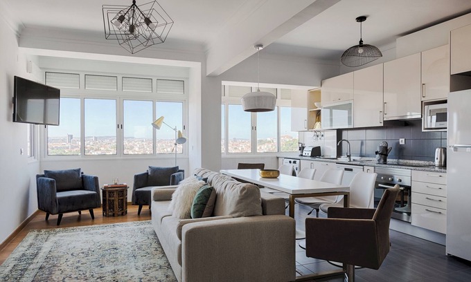 Alfama Apartment | Master Deco Gem in Graça