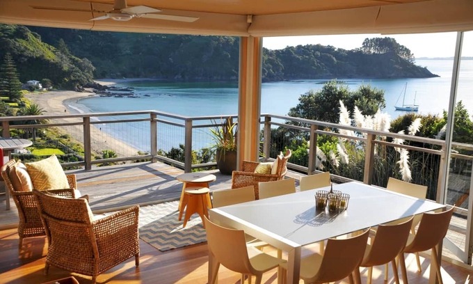 Palm Beach House | MATAPANA HOUSE | Coast and Country |