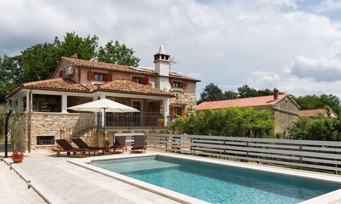 Ferlini House | Matija Comfortable holiday residence