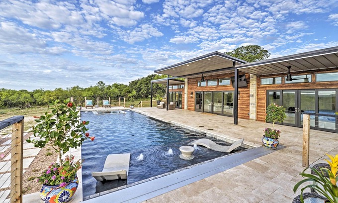 May House | May Ranch Retreat w/ Pool: Outdoor Paradise!