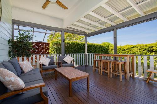 Mayfield House | Mayfield Grove - Vintage Escape with Modern Comfort