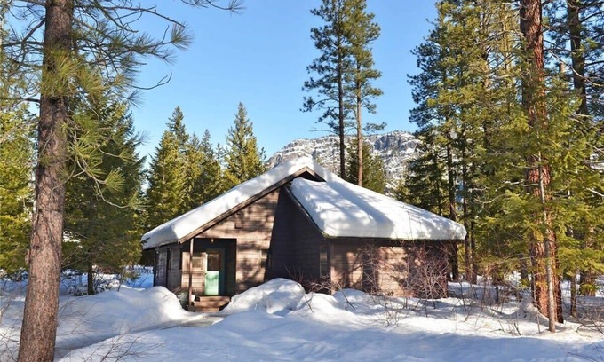 Mazama Cabin | Mazama Panorama - 2 bedroom cabin at Wilson Ranch