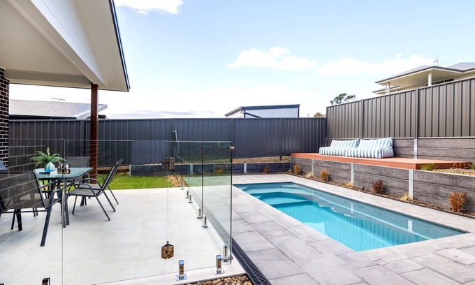 Dolphin Point House | McGrath welcomes you to Tilda's View, a beautiful spacious home