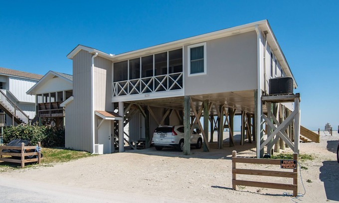 Pawleys Island House | McInnes 762 5 bedroom ocean front home on the South End of Pawleys!