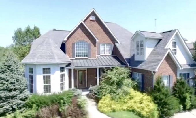 Buford House | McKeever Mansion-9,000 sq ft. Perfect for corporate, families, or special events