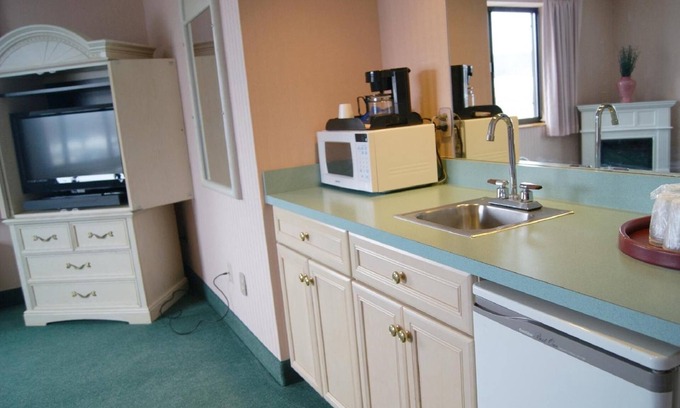 Ithaca Hotel | Meadow Court Inn