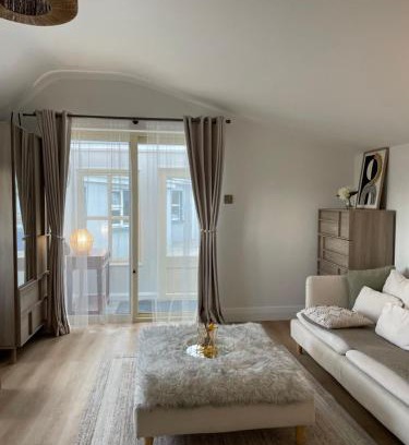 Doolin House | MeadowsSnug