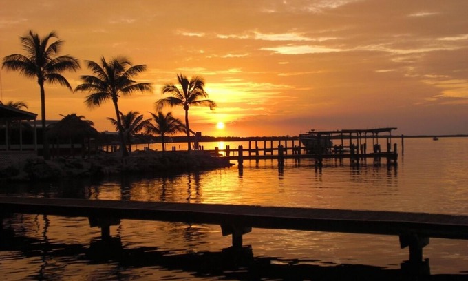 Cross Key Waterways House | Meagan's Beach House - Bayfront Home with Breathtaking Sunrise and Sunsets