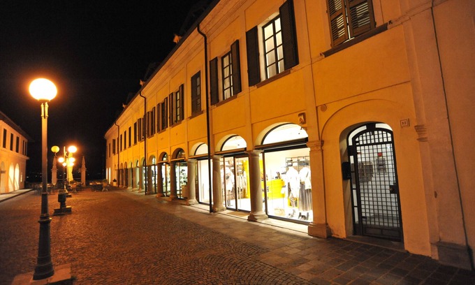 Iseo House | Medieval Field Gate House