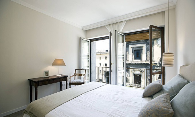 Historical Center House | MEDINA APARTMENTS - MD -Naples Center