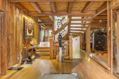 Demi-Quartier Ski Chalet | Megeve Luxury Estate The Royal Alpine Retreat with Mont Blanc View - Chalet Maille