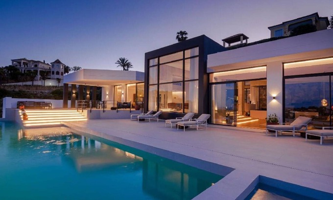 New Golden Mile Villa | Meisterwerk El Paraiso Alta, 6 Schlafzimmer, Pool, Fitness, spa