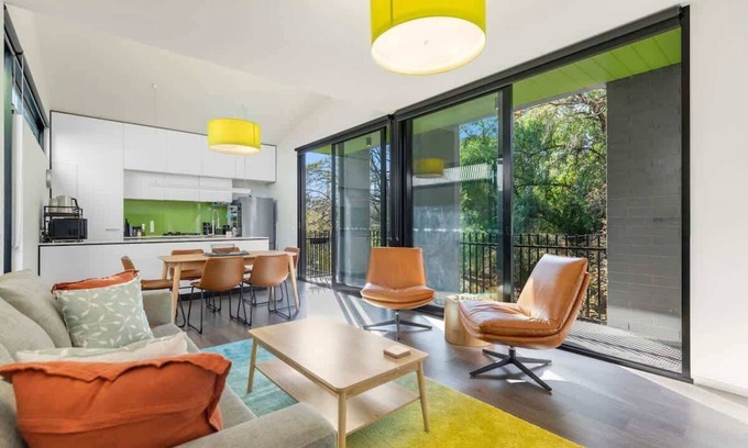 Richmond North Apartment | Melbourne getaway in central Richmond