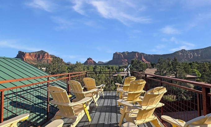 Oak Creek House | Memories! Pool/SpaRoom/Games/Classes/Family 5 Star Stay Lux Log Estate 1.6 Acres