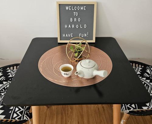 Las Pinas Hotel | Mench Staycation